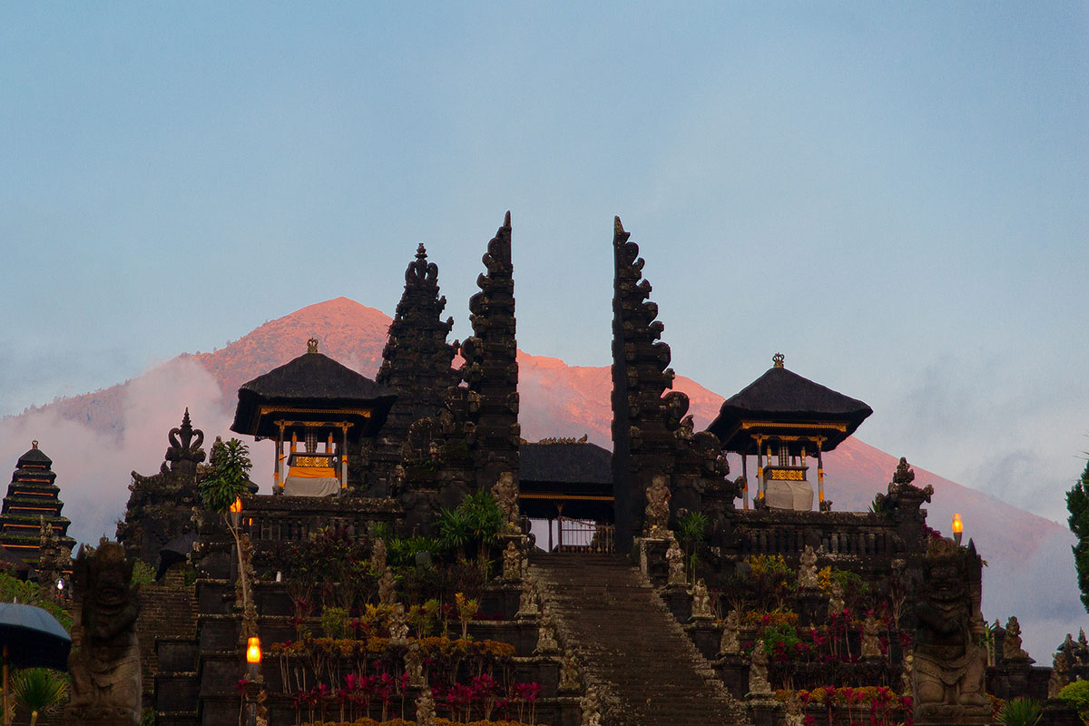 DAY 09. East Bali's Historical and Natural Splendors